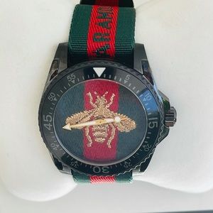 GUCCI- Men’s Diver Embroidered Bee WATCH- YA136216